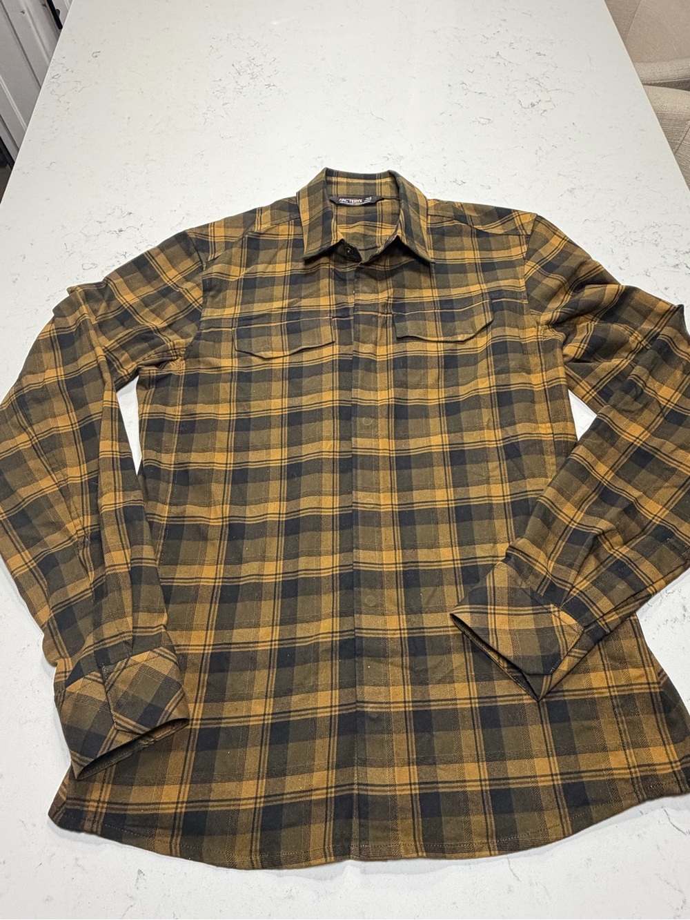 Arc’teryx Men’s Plaid Flannel Shirt Long Sleeve Button Up size S